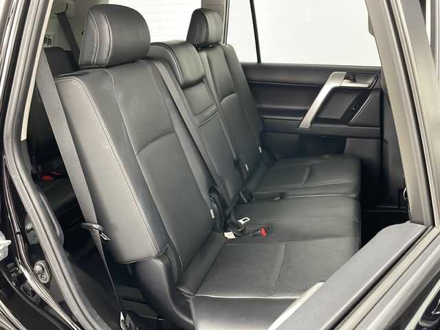 トヨタ ランドクルーザー プラド TX Lパッケージ 道央・札幌 2019(平31)年 4.9万km ブラック 登録時48782km/禁煙車/ワンオーナー/ALPINEナビ(AM/FM/フルセグ/CD/DVD/Blotooth/USB)/ALPINEフリップダウンモニター/黒革シート/前席シートヒーター/前席エアシート/前席パワーシート/ETC/ドラレコ/レーダークルーズコントロール/オートライト/オートハイビーム/ルーフレール/プリクラッシュ/レーンキープアシスト/コーナーセンサー/純正アルミホイール/プッシュスタート/スマートキー×2