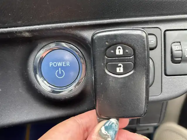 トヨタ アクア G 宮城県 2014(平26)年 7.2万km クールソーダメタリック 登録時走行距離71561km/社外ナビ/・Bluetooth/・ワンセグテレビ/バックカメラ/ETC/プッシュスタート/スマートキー/ドライブレコーダー/オートライト/LEDヘッドライト
