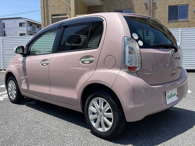 トヨタ パッソ プラスハナ 広島県 2015(平27)年 6.1万km ムースピンクP /登録時走行距離/　　　　　　　60341キロ/ワンオーナー/アイドリングストップ/純正ナビ/バックカメラ/地デジ/スペアキー×１/ETC/新車時整備手帳/　　【保証書】/取扱説明書/