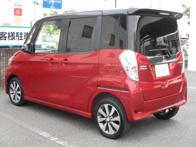三菱 ｅＫスペース カスタムT e－アシスト 岡山県 2015(平27)年 7.3万km アメジストブラック/レッドM 純正SDナビ/フルセグテレビ/バックカメラ/Bluetooth/両側パワースライドドア/オートライト/純正15AW/社外フロアマット/ETC/スマートキー/衝突軽減ブレーキ