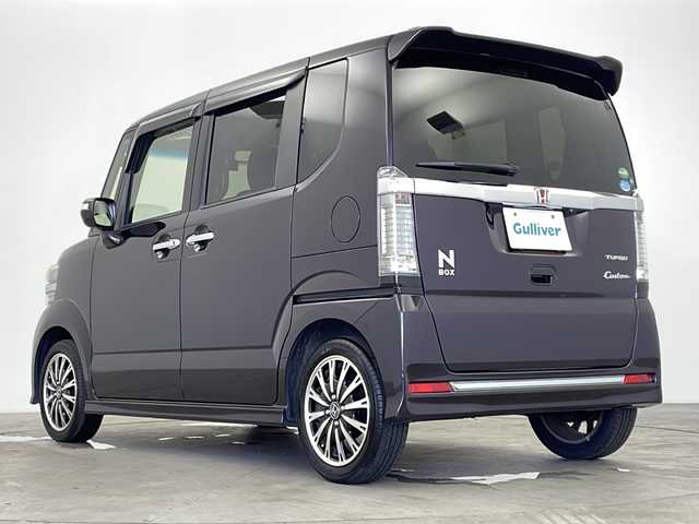 ホンダ Ｎ ＢＯＸ カスタム ターボ SSパッケージ 鹿児島県 2017(平29)年 5.7万km プレミアムベルベットパープル・パール 純正ナビ/(CD/DVD/Bluetooth/SD/AM/FM)/バックカメラ/両側パワースライドドア/衝突軽減ブレーキ（CTBA）/パドルシフト/ドアバイザー/純正15インチアルミホイール/フロアマット/純正ドライブレコーダー/横滑り防止装置/フォグライト/シートリフター