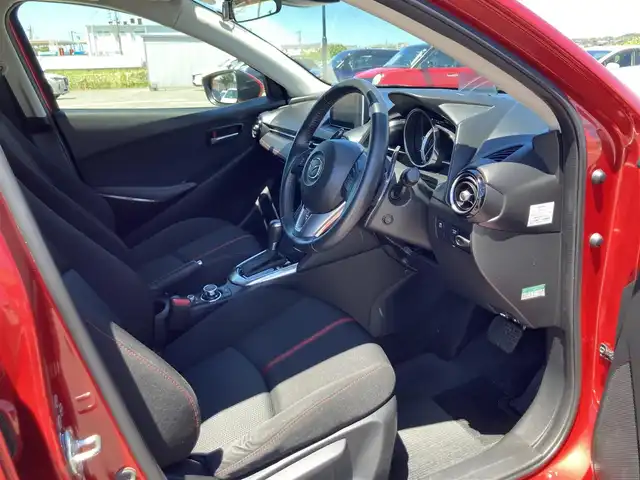 マツダ デミオ XD ツーリング 鳥取県 2015(平27)年 7.5万km ソウルレッドプレミアムメタリック ディーゼル・ターボ車/純正ナビ/BT/USB/バックカメラ/フロントブラインドカメラ/ETC/ドライブレコーダー/衝突被害軽減システム/前後コーナーセンサー/クルーズコントロール/ヘットアップディスプレイ/社外ボンネットダンパー(AutoExe)/LEDヘットライト/純正16インチアルミホイール/プッシュエンジンスタート/アイドリングストップ/スペアキー