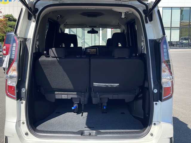 日産 セレナ ハイウェイスター V 青森県 2020(令2)年 4.9万km ブリリアントホワイトパール ・4WD/・純正ナビ/・フルセグ/・CD/DVD/Blu-ray/SD/USB/Bluetooth/・プロパイロット/・アラウンドビューモニター/・衝突軽減ブレーキ/・レーンキープアシスト/・インテリジェンスクルーズコントロール/・両側パワースライドドア/・オートライト/・純正LEDヘットライト/・純正フォグ/・アイドリングストップ/・プッシュスタート/・スマートキー/・純正エンジンスターター/・純正ドライブレコーダー（前後）/・純正15AW/・純正フロアマット/・セーフティーパックB/・純正ドアバイザー