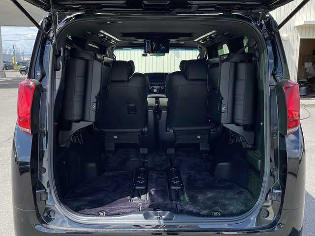 トヨタ アルファード エグゼクティブ ラウンジ 道北・旭川 2021(令3)年 6万km ブラック ・4WD/・禁煙車/・寒冷地仕様/・JBLサウンドシステム/・ワンオーナー/・ツインムーンルーフ/・純正ナビ/BT/CD/DVD/USB/SD/BD/Miracast/・両側パワースライドドア/・プレミアムナッパレ革シート/・前席＆2列目シートヒーター/・前席＆2列目エアシート/・前席＆2列目パワーシート/・運転席メモリーシート////トヨタセーフティセンス////・LTA/・クリアランスソナー/・PKSB/・PCS/・BSM/・RCTA/・RSA/・ACC/・先行車発進告知/・IPA/・全方位カメラ/・電動リアゲート/・革巻きステアリング/・ハンドルヒーター/・ナノイーエアコン/・3眼LEDヘッドライト/・オートライト/・オートマチックハイビーム/・フォグランプ/・ETC２．０/・デジタルインナーミラー/・ドライブレコーダー/・2列目3列目シートサンシェード/・ドアバイザー/・オートリトラミラー/・雨滴感知オートワイパー/・ミラーヒーター/・フロントデアイサー/・純正フロアマット/・保証書/・取扱説明書
