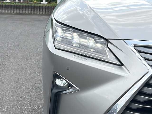 レクサス ＲＸ 450h バージョンL 茨城県 2019(平31)年 7.2万km ソニックチタニウム 純正12.3インチナビ/パノラミックビューイングモニター/ETC2.0/シートヒーター/シートエアコン/パワーシート/メモリーシート/パワーバックドア/スマートキー/プッシュスタート/衝突軽減システム/レーダークルーズコントロール/レーンキープアシスト/横滑り防止装置/ブラインドスポットモニター/LEDオートライト/オートマチックハイビーム/ヘッドアップディスプレイ/コーナーセンサー