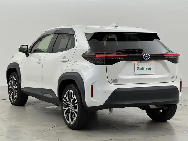 トヨタ ヤリスクロス ハイブリッド Z 福岡県 2021(令3)年 3.6万km ホワイトパールクリスタルシャイン 純正８型ＤＡナビ　/全方位カメラ　/ビルトインＥＴＣ　/前後ドラレコ　/レーダークルコン　/コーナーセンサー　/衝突被害軽減　/レーンキープ　/ＢＳＭ　/ＰＫＳＢ　/ハーフレザーシート　/パワーシート　/シートヒーター　/ステアリングヒーター　/パワーバックドア　/純正１８インチアルミホイール　/ＬＥＤヘッドライト