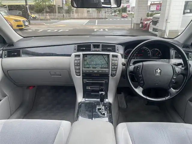 トヨタ クラウン アスリート アスリート 岡山県 2006(平18)年 11.7万km プレミアムシルバーパール 登録時走行距離118185km/純正HDDナビ/(AM/FM/DISC/TV/MD)/ビルトインETC/パワーシート/クルーズコントロール/バックカメラ/プッシュスタート/スマートキー/純正１８インチアルミホイール/キセノンヘッドライト/保証書/記録簿/取扱説明書/純正フロアマット