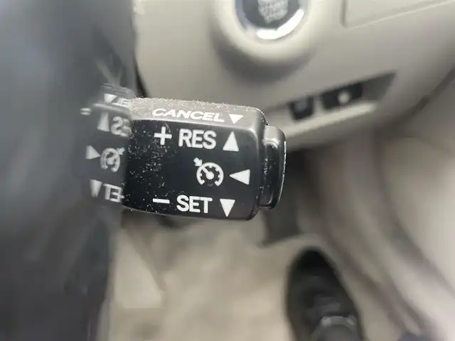 トヨタ クラウン アスリート アスリート 岡山県 2006(平18)年 11.7万km プレミアムシルバーパール 登録時走行距離118185km/純正HDDナビ/(AM/FM/DISC/TV/MD)/ビルトインETC/パワーシート/クルーズコントロール/バックカメラ/プッシュスタート/スマートキー/純正１８インチアルミホイール/キセノンヘッドライト/保証書/記録簿/取扱説明書/純正フロアマット