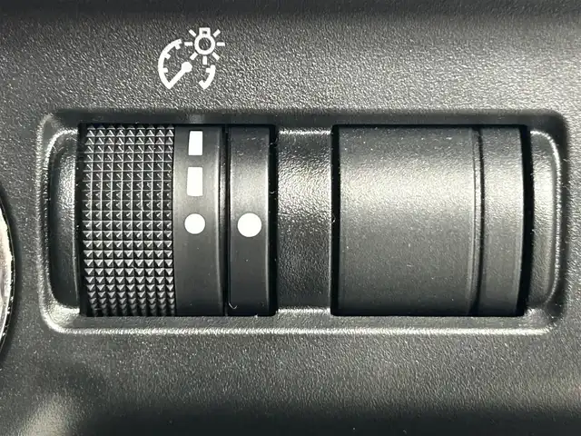 スバル インプレッサ スポーツ 1．6i－S アイサイト 道央・札幌 2016(平28)年 5.7万km クリスタルブラックシリカ ・４WD/・アイサイトＶｅｒ．２/・純正メモリナビ/・バックカメラ/・ＢＴ＆ＣＤ＆ＤＶＤ＆フルセグＴＶ/・横滑り防止機能/・スマートキー＆プッシュスタート/・純正ドライブレコーダー/・ＬＥＤヘッドライト/・オートライト/・ＥＴＣ/・アダプティブクルーズコントロール/・後退速度リミッター/・パドルシフト/・アイドリングストップ/・ステアリングスイッチ/・純正アルミホイール/・純正フロアマット/・オートエアコン/・ハーフレザーシート