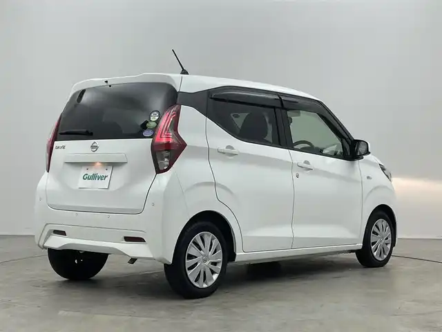 日産 デイズ S 埼玉県 2020(令2)年 1.9万km ホワイト 社外ナビ　前後ドライブレコーダー　エマージェンシーブレーキ　ステアリングスイッチ　ヘッドライトレベライザー　ＤＶＤ再生　社外フロアマット　コーナーセンサー　リモコンキー　オートライト　地デジＴＶ