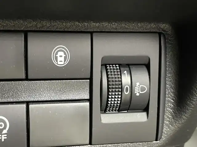 日産 デイズ S 埼玉県 2020(令2)年 1.9万km ホワイト 社外ナビ　前後ドライブレコーダー　エマージェンシーブレーキ　ステアリングスイッチ　ヘッドライトレベライザー　ＤＶＤ再生　社外フロアマット　コーナーセンサー　リモコンキー　オートライト　地デジＴＶ