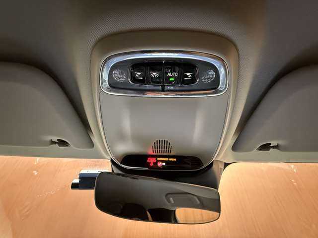 ボルボ Ｖ６０ T5 モメンタム 千葉県 2020(令2)年 3.4万km デニムブルーメタリック インテリセーフ　/純正ナビ　/360°カメラ　/ACC　/BLIS　/黒革　/シートヒーター　/パワーシート　/LEDヘッドライト　/ハイビームアシスト　/自動駐車　/ドライブレコーダー　/電動リアゲート　/純正17インチAW　/ETC