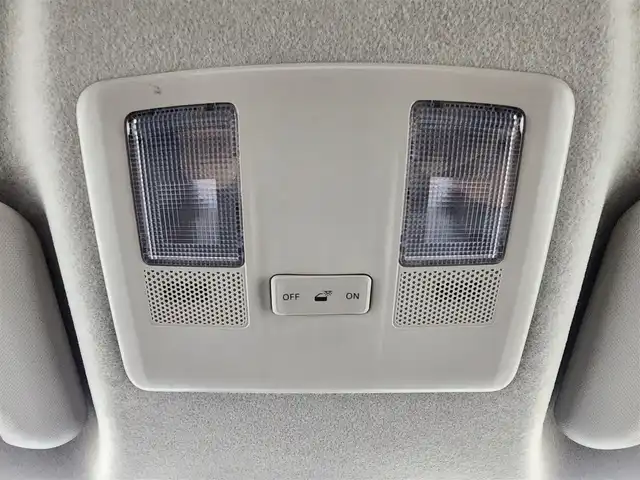 マツダ マツダ２ 15C 愛知県 2020(令2)年 4.9万km アークティックホワイト 法人仕様車/純正7インチマツダコネクトナビ/・Bluetooth/・AM/FM/・USB/・AUX/ブラインドスポットモニタリング/衝突被害軽減ブレーキ/横滑り防止装置/アイドリングストップ/バックカメラ/社外フロアマット/社外LEDヘッドライト/オートライト/プッシュスタート/ETC/スマートキー