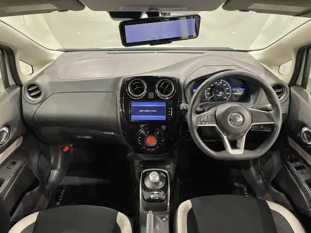 日産 ノート e－パワー X Vセレクション 愛知県 2020(令2)年 8.7万km ブリリアントホワイトパール Ｐａｎａｓｏｎｉｃナビ/アラウンドビューモニター/衝突軽減ブレーキ/車線逸脱警報/クリアランスソナー/デジタルインナーミラー/ドライブレコーダー/ビルトインＥＴＣ/ＩＳＯＦＩＸ/プッシュスタート/アクセサリーソケット/純正フロアマット/純正15インチアルミホイール