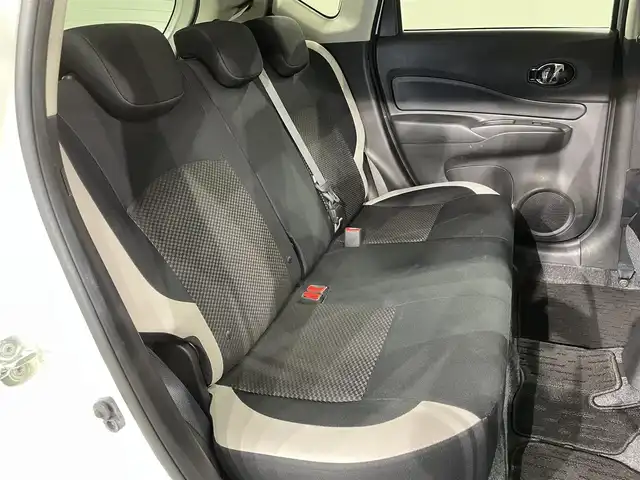 日産 ノート e－パワー X Vセレクション 愛知県 2020(令2)年 8.7万km ブリリアントホワイトパール Ｐａｎａｓｏｎｉｃナビ/アラウンドビューモニター/衝突軽減ブレーキ/車線逸脱警報/クリアランスソナー/デジタルインナーミラー/ドライブレコーダー/ビルトインＥＴＣ/ＩＳＯＦＩＸ/プッシュスタート/アクセサリーソケット/純正フロアマット/純正15インチアルミホイール