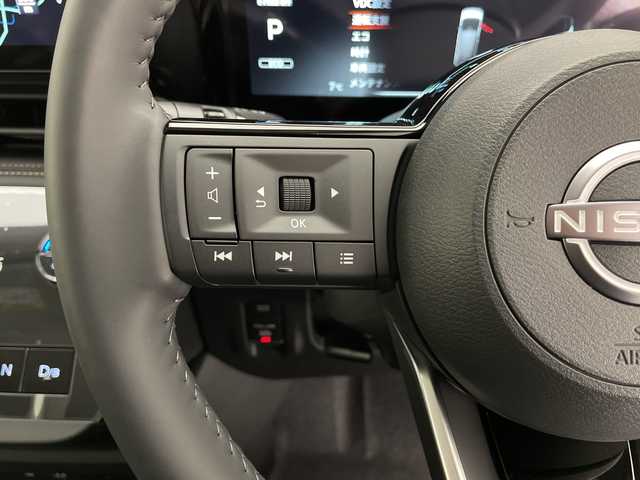 日産 セレナ e－パワー ハイウェイスター V 長野県 2025(令7)年 0.1千km 白 純正ナビ/フルセグＴＶ/Bluetooth Audio/アラウンドビューモニター/衝突被害軽減ブレーキ/レーダークルーズコントロール/オートマチックハイビーム/レーンキープアシスト/LEDヘッドライト/オートライト/両側パワースライドドア/プロパイロット/置くだけ充電/デジタルインナーミラー/ETC2.0/コーナーセンサー/スマートキー