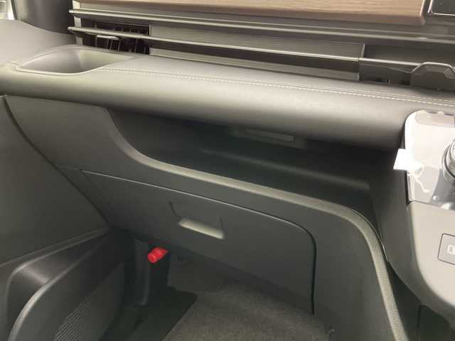 日産 セレナ e－パワー ハイウェイスター V 長野県 2025(令7)年 0.1千km 白 純正ナビ/フルセグＴＶ/Bluetooth Audio/アラウンドビューモニター/衝突被害軽減ブレーキ/レーダークルーズコントロール/オートマチックハイビーム/レーンキープアシスト/LEDヘッドライト/オートライト/両側パワースライドドア/プロパイロット/置くだけ充電/デジタルインナーミラー/ETC2.0/コーナーセンサー/スマートキー