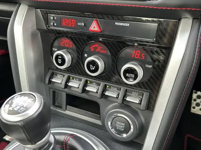 スバル ＢＲＺ GT 群馬県 2016(平28)年 5.4万km WRブルーパール 6MT車/STIスポイラー/社外メモリーナビ/（CD/DVD/SD/USB/Bluetooth）/バックカメラ/クルーズコントロール/シートヒーター/ハーフレザーシート/社外前後ドライブレコーダー/STIタワーバー/HKSマフラー/bremboキャリパー/社外オーバーフェンダー/社外リアウィング/LEDヘッドランプ/プッシュスタート/ステアリングリモコン/ふらつき防止/取扱説明書/スペアキー