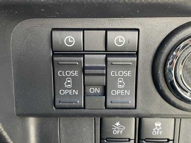 トヨタ ルーミー カスタムG－T 三重県 2023(令5)年 4.8万km パールホワイトⅢ 純正ディスプレイオーディオ/AppleCarPlay、AndroidAuto/両側パワースライドドア/全方位カメラ/衝突軽減ブレーキ/前後コーナーセンサー/前後ドライブレコーダー/追従型クルーズコントロール/純正アルミ15インチ/アイドリングストップ/シートヒーター/レザー調シートカバー/スマートキー/プッシュスタート/ビルトインETC/USB給電/オートホールド/LEDライト/フォグランプ/ウィンカーミラー/フロアマット/ドアバイザー