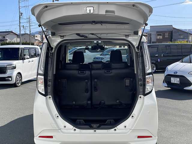 トヨタ ルーミー カスタムG－T 三重県 2023(令5)年 4.8万km パールホワイトⅢ 純正ディスプレイオーディオ/AppleCarPlay、AndroidAuto/両側パワースライドドア/全方位カメラ/衝突軽減ブレーキ/前後コーナーセンサー/前後ドライブレコーダー/追従型クルーズコントロール/純正アルミ15インチ/アイドリングストップ/シートヒーター/レザー調シートカバー/スマートキー/プッシュスタート/ビルトインETC/USB給電/オートホールド/LEDライト/フォグランプ/ウィンカーミラー/フロアマット/ドアバイザー