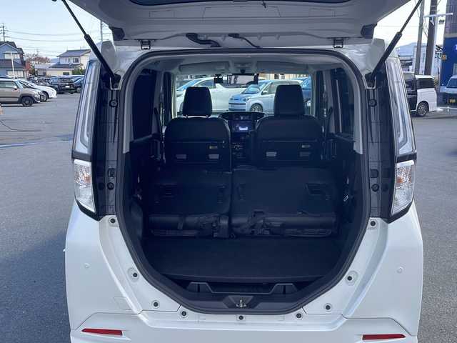 トヨタ ルーミー カスタムG－T 三重県 2023(令5)年 4.8万km パールホワイトⅢ 純正ディスプレイオーディオ/AppleCarPlay、AndroidAuto/両側パワースライドドア/全方位カメラ/衝突軽減ブレーキ/前後コーナーセンサー/前後ドライブレコーダー/追従型クルーズコントロール/純正アルミ15インチ/アイドリングストップ/シートヒーター/レザー調シートカバー/スマートキー/プッシュスタート/ビルトインETC/USB給電/オートホールド/LEDライト/フォグランプ/ウィンカーミラー/フロアマット/ドアバイザー