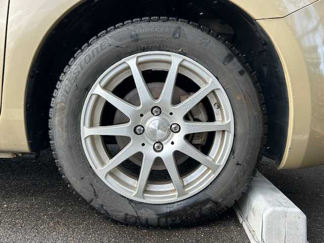 日産 キューブ 15X FOUR Vセレクション 宮城県 2008(平20)年 7.1万km クラフトダンボール 4WD/・センターデフロック/盗難防止装置/オーディオ（IDA-X100)/・ETC/プッシュスタート/・スマートキー/ハロゲンライト/・フォグランプ/・オートライト/純正フロアマット/電動格納ミラー/社外アルミホイール15インチ/社外16インチ　サマータイヤ積込み/・195/55/16  7mm