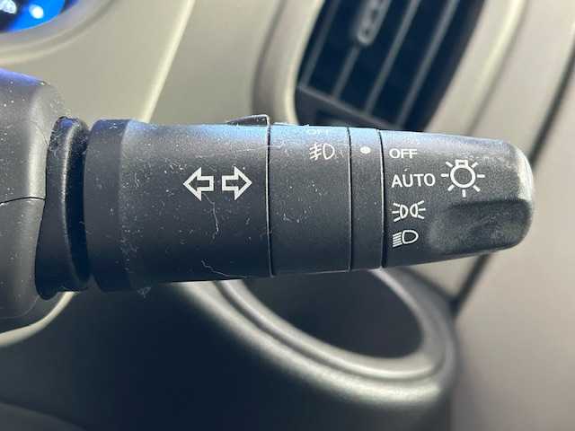 日産 キューブ 15X FOUR Vセレクション 宮城県 2008(平20)年 7.1万km クラフトダンボール 4WD/・センターデフロック/盗難防止装置/オーディオ（IDA-X100)/・ETC/プッシュスタート/・スマートキー/ハロゲンライト/・フォグランプ/・オートライト/純正フロアマット/電動格納ミラー/社外アルミホイール15インチ/社外16インチ　サマータイヤ積込み/・195/55/16  7mm