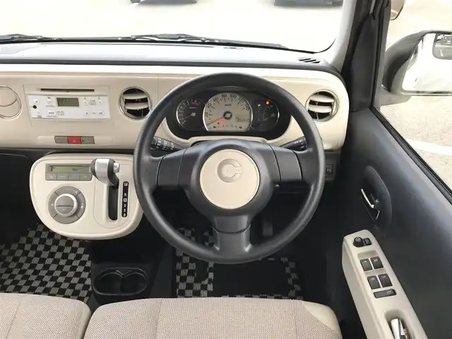 ダイハツ ミラ ココア X 鳥取県 2013(平25)年 9.4万km パールホワイトⅢ ４・W・D/純正CDオーディオ/AM/FM/AUX/アイドリングストップ/電動格納ミラー/ハロゲンヘットライト/純正ホイールキャップ/オートエアコン/ベンチシート/フロアマット/ドアバイザー/スマートキー/スペアキー