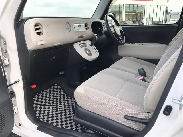 ダイハツ ミラ ココア X 鳥取県 2013(平25)年 9.4万km パールホワイトⅢ ４・W・D/純正CDオーディオ/AM/FM/AUX/アイドリングストップ/電動格納ミラー/ハロゲンヘットライト/純正ホイールキャップ/オートエアコン/ベンチシート/フロアマット/ドアバイザー/スマートキー/スペアキー