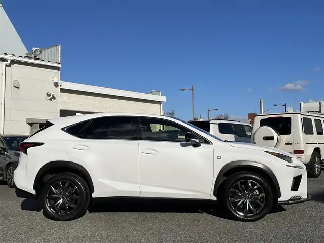 レクサス ＮＸ 300 Fスポーツ 兵庫県 2019(令1)年 3.6万km ホワイトノーヴァガラスフレーク 外部検査実施済み//ワンオーナー//OP マークレビンソンプレミアムサウンド//OP パノラミックビューモニター//OP パーキングサポートブレーキ//OP アダプティブハイビームシステム//OP BSM/RCTA//OP 3眼フルLEDヘッドランプ//OP パノラマルーフ（ガラスルーフ）//純正ナビ（10.3インチ）//TV/BT/USB/AUX/DVD/Miracast//TVキャンセラー//ステアリングリモコン//ビルトインETC//ドライブレコーダー//ハンズフリーパワーバックドア//純正18インチAW//Fスポーツ専用本革スポーツシート//前席ヒーター/ベンチレーション/パワーシート/D席メモリ//アイドリングストップ//純正ドライブレコーダー//シーケンシャルターンランプ//クリアランスソナー//PCS/LTA/RSA//レーダークルーズコントロール