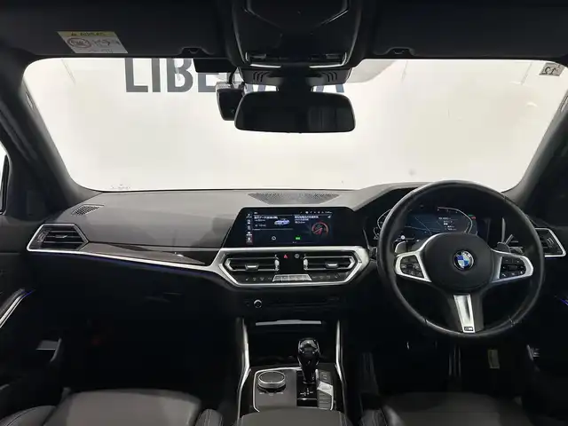ＢＭＷ ３２０ｄ 熊本県 2020(令2)年 5万km アルピンホワイトⅢ ・ワンオーナー/・スマートキー/・プッシュスタート/・インテリジェントセーフティ/・注意喚起アシスタント/・ステアリングアシスト/・PDC自動起動/・アクティブPDC緊急ブレーキ/・パーキングアシスト/・クルーズコントロール(追従式)/・黒革シート/・前席パワーdシート/・前席シートヒーター/・純正メモリナビ/　【Bluetooth・USB・AppleCarPlay・AndroidAuto】/・全方位カメ/・ETC/・ワイヤレス充電/・ドライブレコーダー(前後録画)/・パワートランク/・LEDヘッドランプ/・LEDフォグランプ/・純正マット