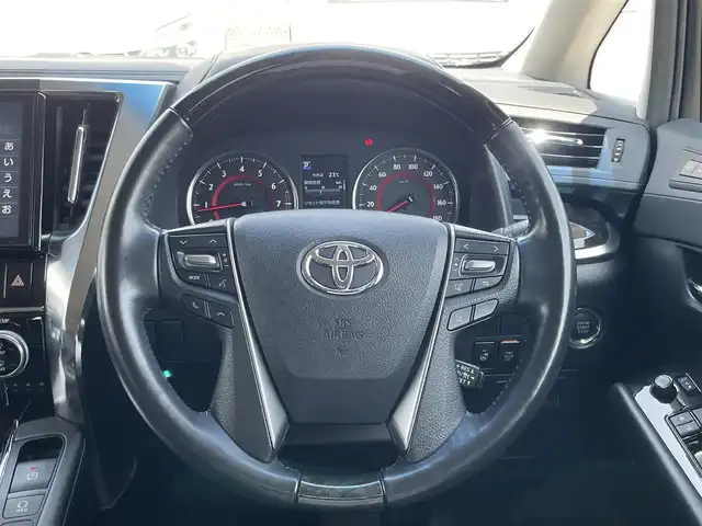 トヨタ アルファード S Cパッケージ 香川県 2018(平30)年 6.3万km ホワイトパールクリスタルシャイン Toyota Safety Sense/〇プリクラシュセーフティ/〇レーントレーシングアシスト/〇ロードサインアシスト/〇レーダークルーズコントロール/〇クリアランスソナー/〇オートマチックハイビーム/〇先行車発進告知/純正10インチSDナビ/フルセグTV/CD/DVD/Bluetooth/純正12.1インチ後席フリップダウンモニター（V12T-R66C)/黒革シート/シートヒーター/シートベンチレーション/パワーシート/ステアリングヒーター/両側パワースライドドア/パワーバックドア/ビルトインETC2.0/前後ドライブレコーダー/純正18インチAW/保証書/取扱説明書