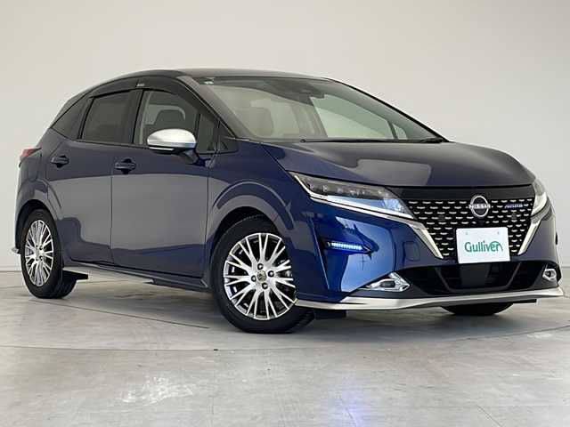 日産 ノート オーテック 愛知県 2021(令3)年 2.9万km オーロラフレアブルーパール /スーパーブラック 2トーン 衝突被害軽減ブレーキ/純正SDナビ/シートヒーター/フルセグTV/CD DVD/Bluetooth/コーナーセンサー/社外アルミホイール/LEDヘッドライト/ステアリングヒーター/ドライブレコーダー/ステアリングスイッチ/スマートキー/プッシュスタート