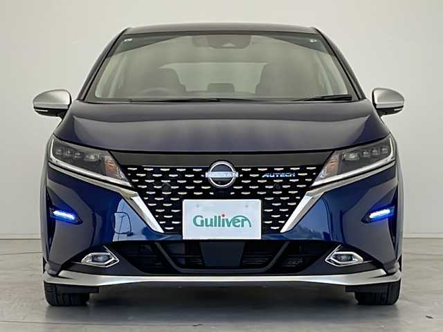 日産 ノート オーテック 愛知県 2021(令3)年 2.9万km オーロラフレアブルーパール /スーパーブラック 2トーン 衝突被害軽減ブレーキ/純正SDナビ/シートヒーター/フルセグTV/CD DVD/Bluetooth/コーナーセンサー/社外アルミホイール/LEDヘッドライト/ステアリングヒーター/ドライブレコーダー/ステアリングスイッチ/スマートキー/プッシュスタート