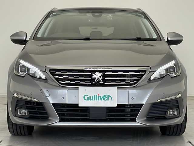 プジョー ３０８ SW アリュール ブルーHDi 愛知県 2019(平31)年 5.5万km シルバー 純正ナビ/クルーズコントロール/Bluetooth/バックカメラ/コーナーセンサー/純正アルミホイール/ルーフレール/LEDヘッドライト/パドルシフト/オートライト/ドライブレコーダー/ETC/ステアリングスイッチ/スマートキー/プッシュスタート