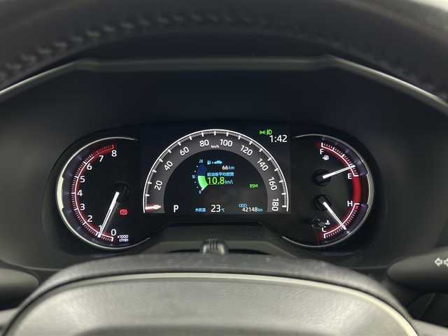 トヨタ ＲＡＶ４ G 愛知県 2020(令2)年 4.3万km アティチュードブラックマイカ 4WD/純正9型SDナビ/（CD/DVD/フルセグTV/Bluetooth)/バックカメラ/トヨタセーフティーセンス/・衝突軽減システム/・レーンキープアシスト/・オートマチックハイビーム/電動リアゲート/アダプティブクルーズコントロール/純正18AW/LEDヘッドライト/ビルトインETC2.0/ブラインドスポットモニター/レザーシート/シートヒーター(前席)/パワーシート(D席)/革巻きステアリング/ステアリングヒーター/ステアリングスイッチ/スマートキー＆プッシュスタート