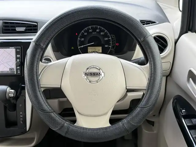 日産 デイズ X 佐賀県 2018(平30)年 2.6万km プレミアムパープルP 純正SDナビ(ワンセグTV/CD/BT)/アラウンドビューモニター/エマージェンシーブレーキ/横滑り防止装置/クリアランスソナー/アイドリングストップ/プッシュスタート/スマートキー/純正フロアマット