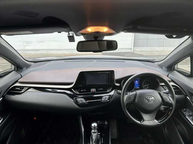 トヨタ Ｃ－ＨＲ G 千葉県 2019(令1)年 4.1万km ブラック/メタルストリームM ワンオーナー/純正ナビ/フルセグテレビ/Blue Tooth/バックカメラ/衝突被害低減ブレーキ/ブラインドスポットモニター/レーンキープアシスト/クルーズコントロール/ETC/電格ミラー/ランバーサポート/LEDヘッドライト/オートハイビーム/前後コーナーセンサー/取説/保証書