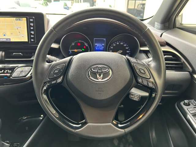 トヨタ Ｃ－ＨＲ G 千葉県 2019(令1)年 4.1万km ブラック/メタルストリームM ワンオーナー/純正ナビ/フルセグテレビ/Blue Tooth/バックカメラ/衝突被害低減ブレーキ/ブラインドスポットモニター/レーンキープアシスト/クルーズコントロール/ETC/電格ミラー/ランバーサポート/LEDヘッドライト/オートハイビーム/前後コーナーセンサー/取説/保証書