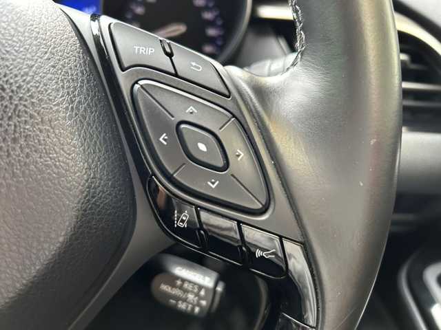 トヨタ Ｃ－ＨＲ G 千葉県 2019(令1)年 4.1万km ブラック/メタルストリームM ワンオーナー/純正ナビ/フルセグテレビ/Blue Tooth/バックカメラ/衝突被害低減ブレーキ/ブラインドスポットモニター/レーンキープアシスト/クルーズコントロール/ETC/電格ミラー/ランバーサポート/LEDヘッドライト/オートハイビーム/前後コーナーセンサー/取説/保証書