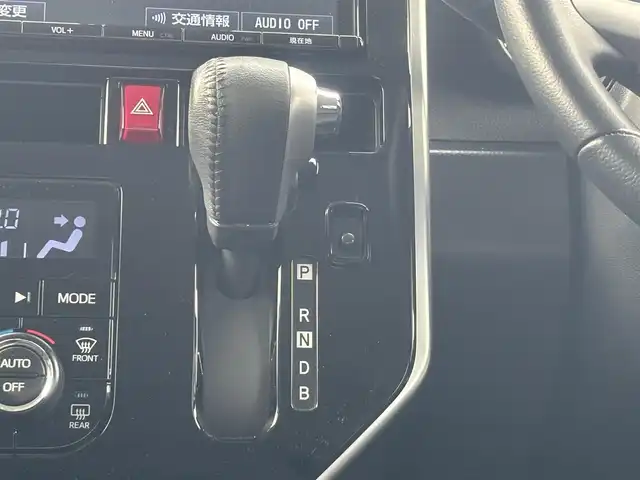 トヨタ ルーミー カスタムG－T 千葉県 2018(平30)年 2.1万km パールホワイトⅢ 純正9インチメモリナビ/(フルセグTV/BT/CD/DVD/HDMI/FM/AM)/バックカメラ/ドライブレコーダー/衝突被害軽減システム/クルーズコントロール/両側パワースライドドア/横滑り防止装置/ETC/アイドリングストップ/LEDヘッドライト/フォグランプ/オートライト/ウィンカーミラー/電動格納ミラー/純正15インチAW/シートリフター/プッシュスタート/スマートキー/フロアマット/ドアバイザー/取扱説明書/保証書