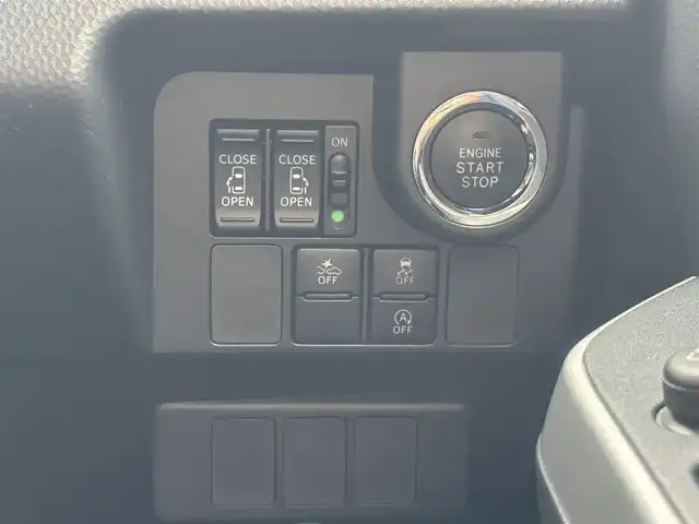 トヨタ ルーミー カスタムG－T 千葉県 2018(平30)年 2.1万km パールホワイトⅢ 純正9インチメモリナビ/(フルセグTV/BT/CD/DVD/HDMI/FM/AM)/バックカメラ/ドライブレコーダー/衝突被害軽減システム/クルーズコントロール/両側パワースライドドア/横滑り防止装置/ETC/アイドリングストップ/LEDヘッドライト/フォグランプ/オートライト/ウィンカーミラー/電動格納ミラー/純正15インチAW/シートリフター/プッシュスタート/スマートキー/フロアマット/ドアバイザー/取扱説明書/保証書