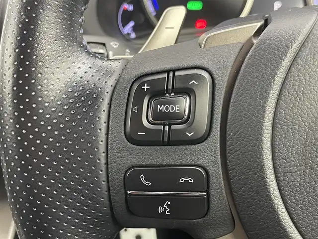 レクサス ＮＸ 300h クール&ブライト 埼玉県 2021(令3)年 3.7万km グラファイトブラックガラスフレーク サンルーフ　純正１０．１インチナビ　バックカメラ　黒レザー　ＢＳＭ　三眼ライト　ビルトインＥＴＣ２．０　メモリシート　シートヒーターベンチレーション　レーダークルーズコントロール　ステアリングヒーター　パドルシフト  純正アルミ　地デジTV