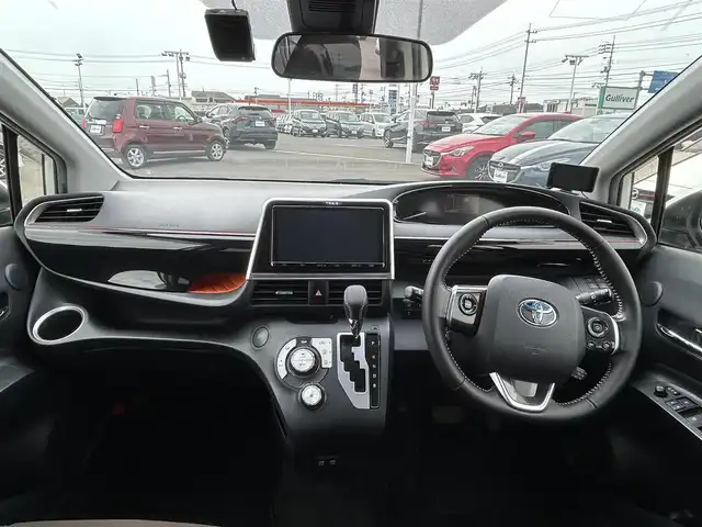 トヨタ シエンタ ハイブリッド G クエロ 岡山県 2019(平31)年 4.4万km ホワイトパールクリスタルシャイン 純正ナビ　/ドラレコ　/ＴＲＤエアロ　/パノラミックビューモニター　/１オーナー　/両側パワスラ　/純正ホイール付冬タイヤ　/電格ミラー/ＬＥＤフォグ　/ＬＥＤヘッドライト　/ステアリングスイッチ　/クルコン　/ビルトインＥＴＣ