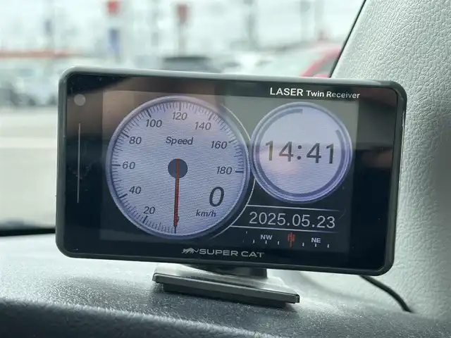 トヨタ シエンタ ハイブリッド G クエロ 岡山県 2019(平31)年 4.4万km ホワイトパールクリスタルシャイン 純正ナビ　/ドラレコ　/ＴＲＤエアロ　/パノラミックビューモニター　/１オーナー　/両側パワスラ　/純正ホイール付冬タイヤ　/電格ミラー/ＬＥＤフォグ　/ＬＥＤヘッドライト　/ステアリングスイッチ　/クルコン　/ビルトインＥＴＣ