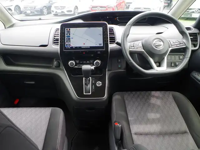 日産 セレナ ハイウェイスター V 千葉県 2020(令2)年 3.7万km ブリリアントホワイトパール ワンオーナー/エマージェンシーブレーキ/クルーズコントロール/アイドリングストップ/両側パワースライドドア/9インチ純正SDナビ/地デジTV/【DVD/CD再生機能　Bluetooth接続】/アラウンドビューモニター/ドライブレコーダー/ETC/LEDヘッドライト/LEDフォグライト/ウインカーミラー/コーナーセンサー/純正16インチアルミホイル/サイド/カーテンエアバッグ/インテリジェントキー
