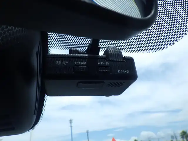 日産 セレナ ハイウェイスター V 千葉県 2020(令2)年 3.7万km ブリリアントホワイトパール ワンオーナー/エマージェンシーブレーキ/クルーズコントロール/アイドリングストップ/両側パワースライドドア/9インチ純正SDナビ/地デジTV/【DVD/CD再生機能　Bluetooth接続】/アラウンドビューモニター/ドライブレコーダー/ETC/LEDヘッドライト/LEDフォグライト/ウインカーミラー/コーナーセンサー/純正16インチアルミホイル/サイド/カーテンエアバッグ/インテリジェントキー