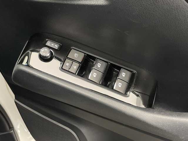 トヨタ アルファード S タイプゴールド 宮崎県 2020(令2)年 3.4万km ホワイトパールクリスタルシャイン 禁煙車/トヨタセーフティセンス/純正9型ディスプレイオーディオ/（T-CONNECT/Bluetooth/DVD/FMAM/フルセグTV)/純正12.1型リアフリップダウンモニター/(V12T-R68C）/純正ビルトインETC/純正LEDオートライト/純正LEDフォグ/純正18インチアルミ/純正オートアラーム/純正フロアマット/両側電動スライドドア/パワーバックドア/プリクラッシュセーフティ/オートマチックハイビーム/レーンディパーチャーアラート/アダプティブクルーズコントロール/ブラインドスポットモニター/クリアランスソナー/電子パーキング/オートホールド/デジタルインナーミラー/ドライブレコーダー/ウッドコンビ本革巻ハンドル/ハーフレザーシート/スマートキー/プッシュエンジンスタート/スペアキー/新車時保証書/取扱い説明書