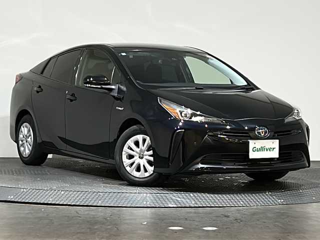トヨタ プリウス S 愛媛県 2020(令2)年 4.8万km アティチュードブラックマイカ 純正SDナビ　Bluetooth　フルセグ　CD　DVD　バックカメラ　トヨタセーフティセンス　レーンキープ　レーダークルーズコントロール　ビルトインETC　１５インチアルミホイール