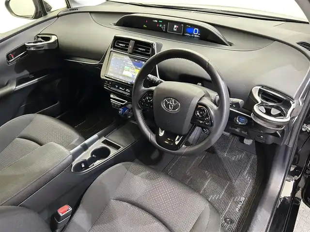 トヨタ プリウス S 愛媛県 2020(令2)年 4.8万km アティチュードブラックマイカ 純正SDナビ　Bluetooth　フルセグ　CD　DVD　バックカメラ　トヨタセーフティセンス　レーンキープ　レーダークルーズコントロール　ビルトインETC　１５インチアルミホイール